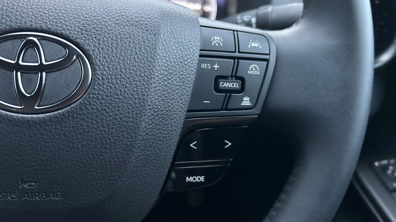 Used Toyota C-HR 2024 for sale - 76825151: Photo 39