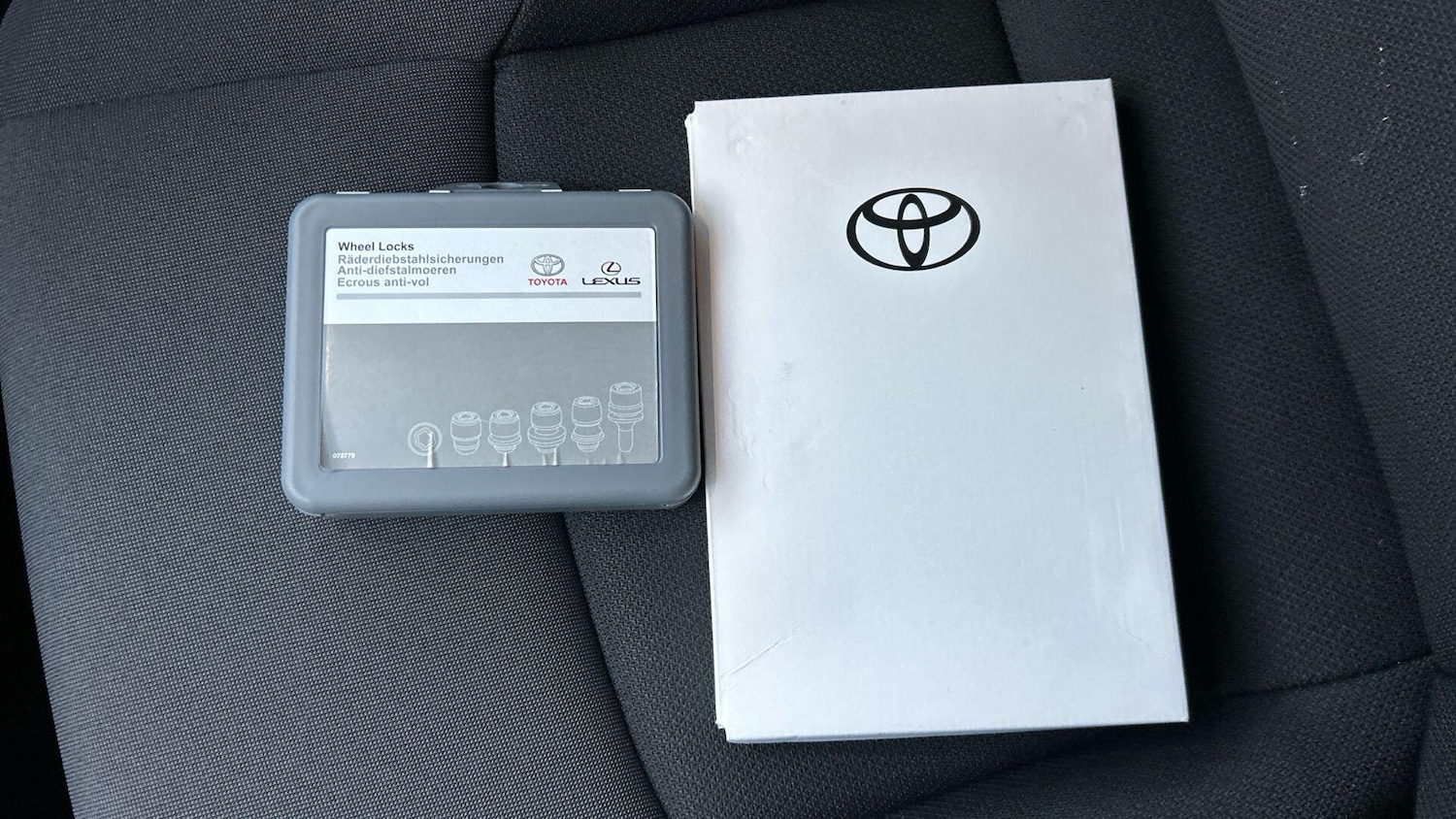 Used Toyota C-HR 2024 for sale - 76825151: Photo 46