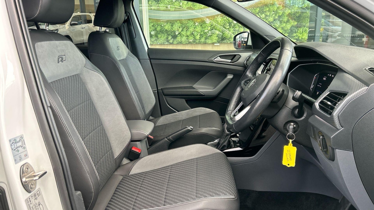 Used Volkswagen T-Cross 2020 for sale - 77657957: Photo 15