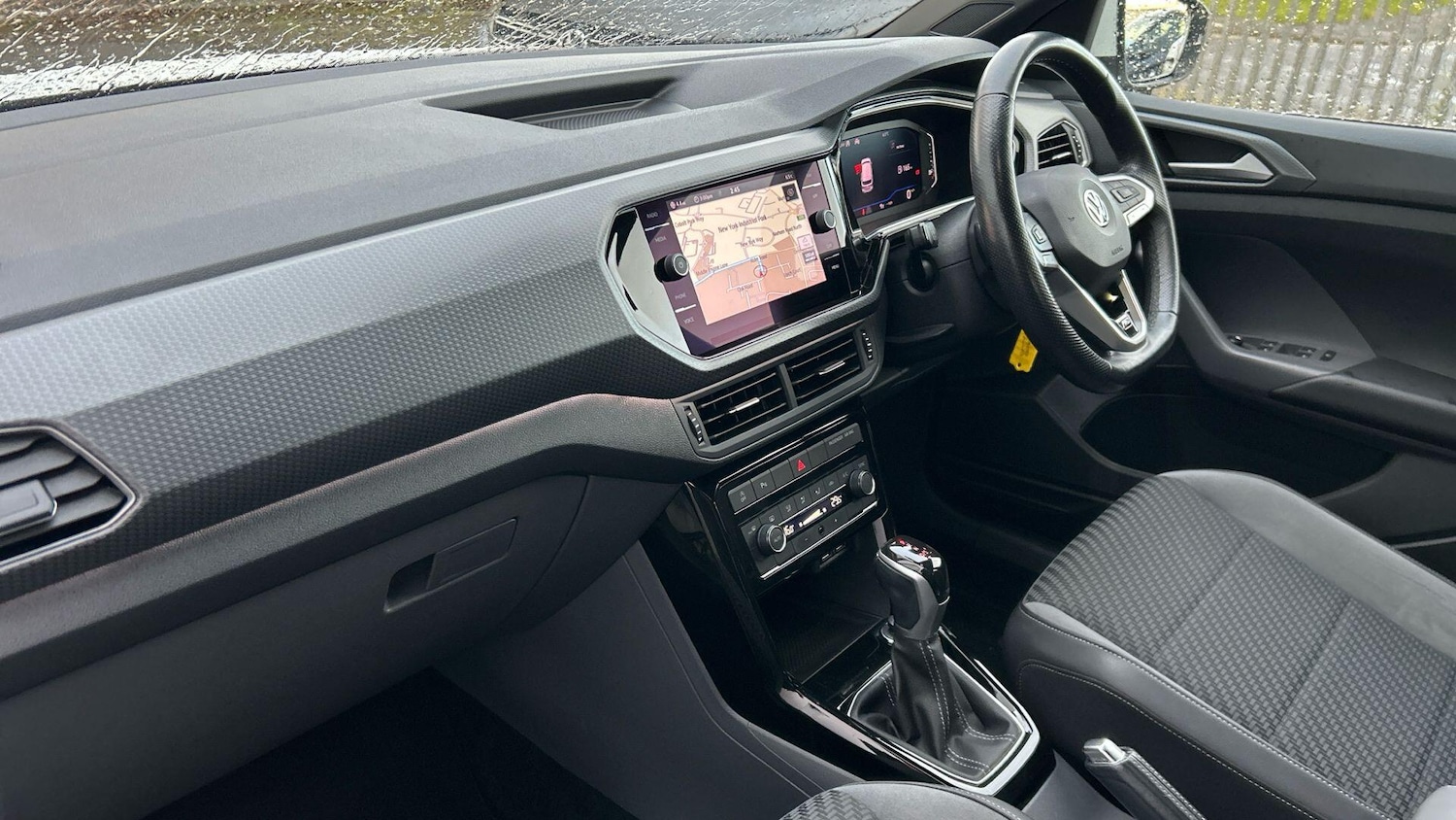 Used Volkswagen T-Cross 2020 for sale - 77657957: Photo 43