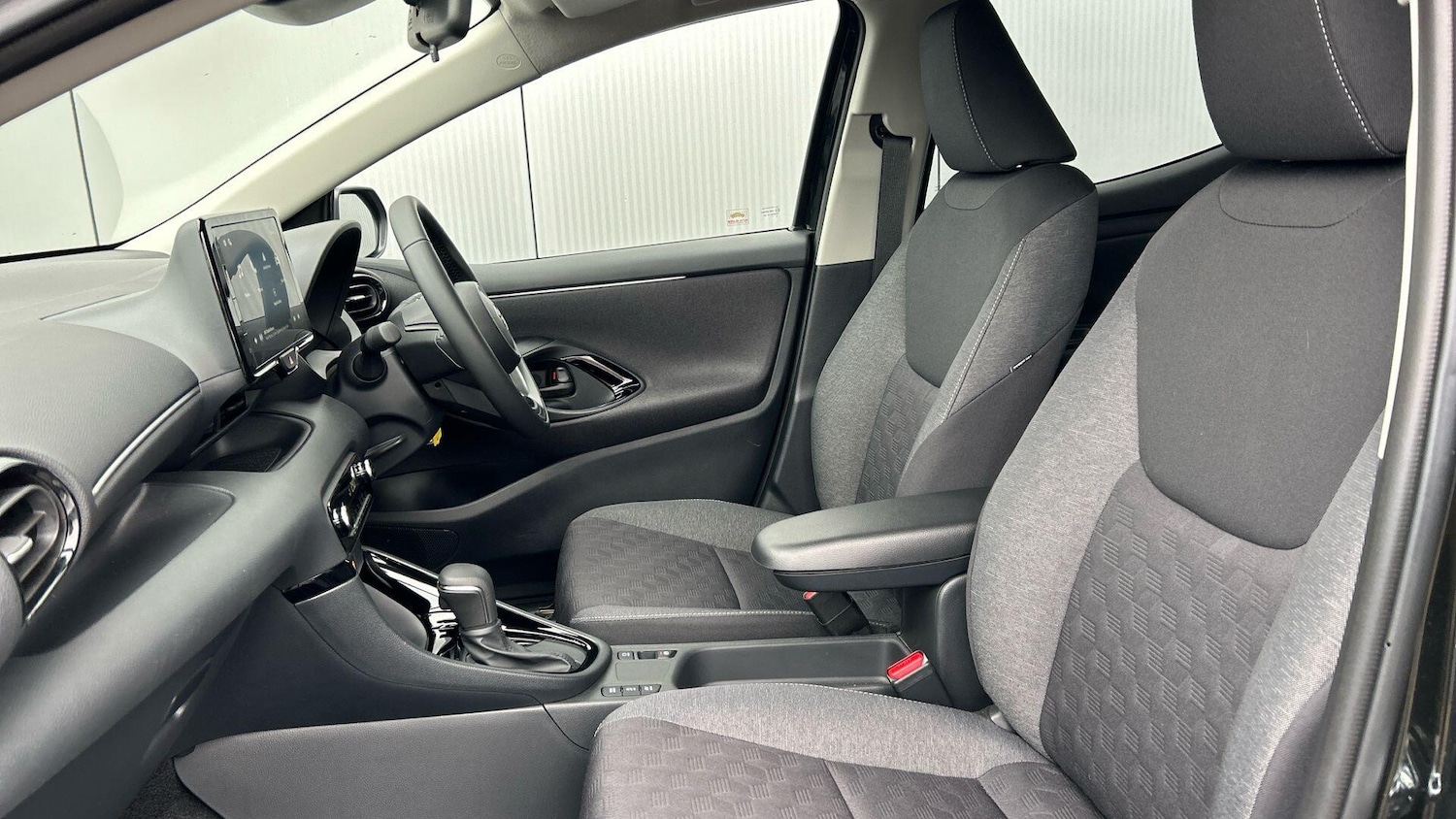 Used Toyota Yaris 2025 for sale - 78204070: Photo 14