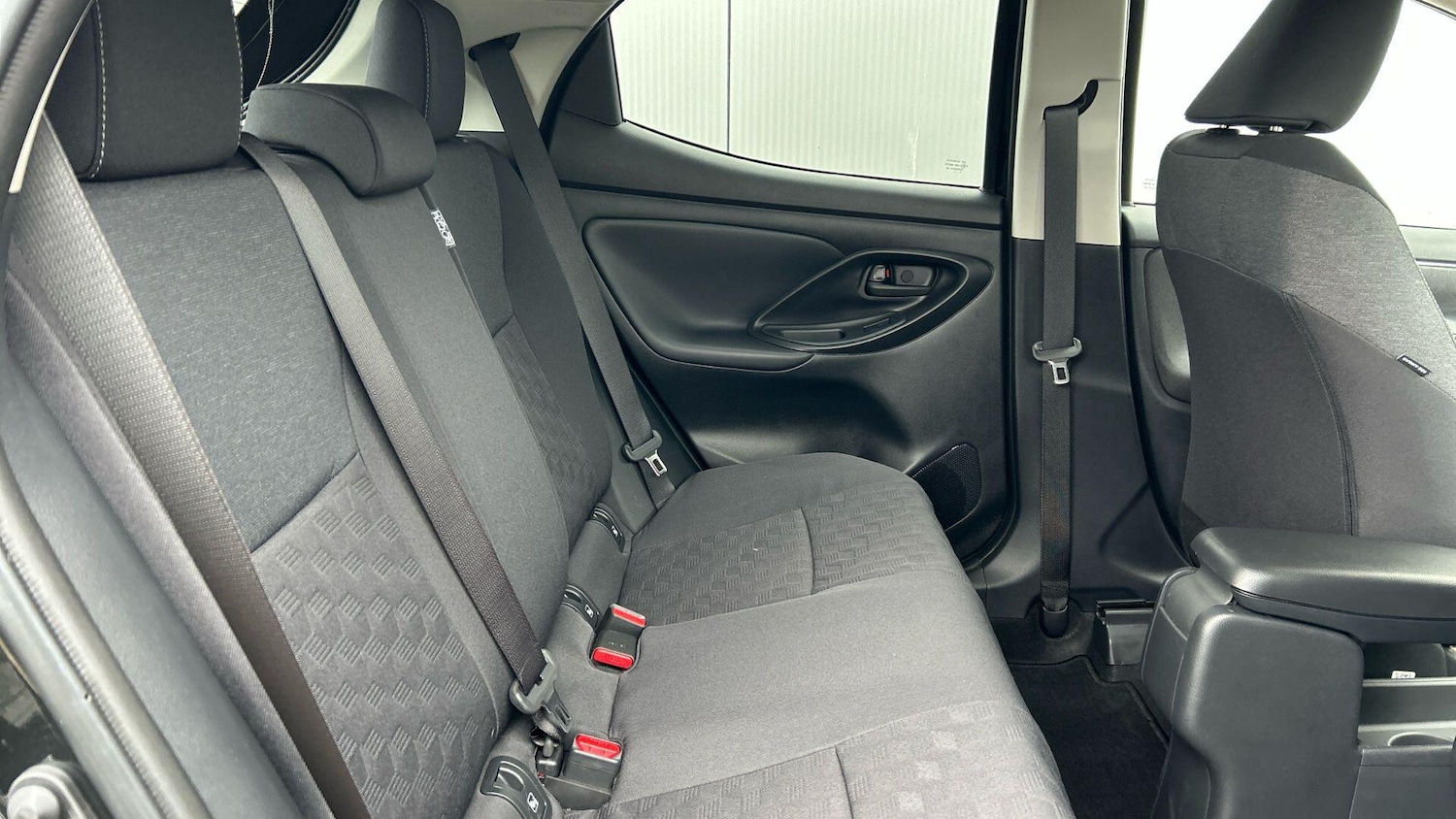 Used Toyota Yaris 2025 for sale - 78204070: Photo 16