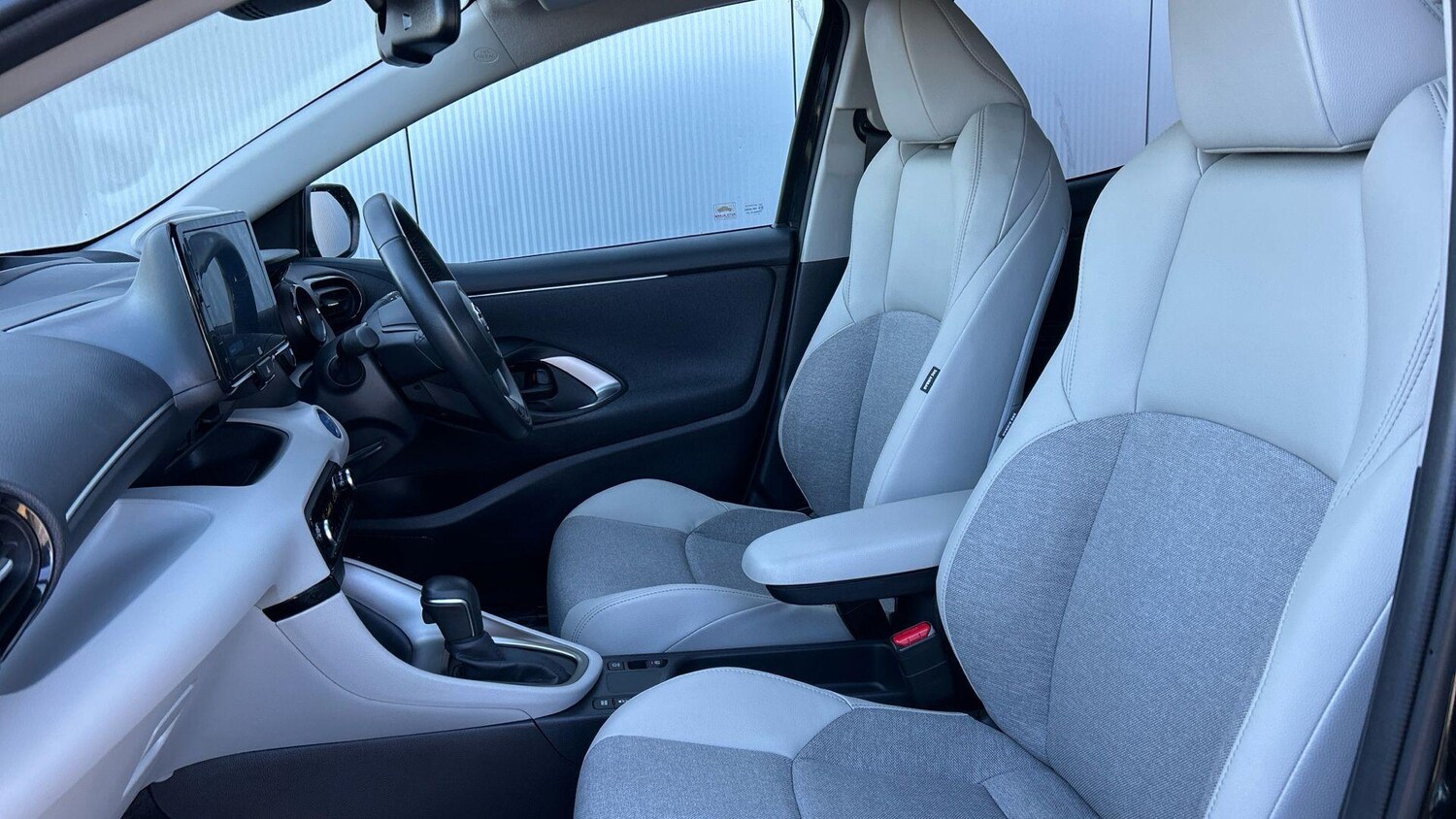 Used Toyota Yaris 2022 for sale - 78171040: Photo 16