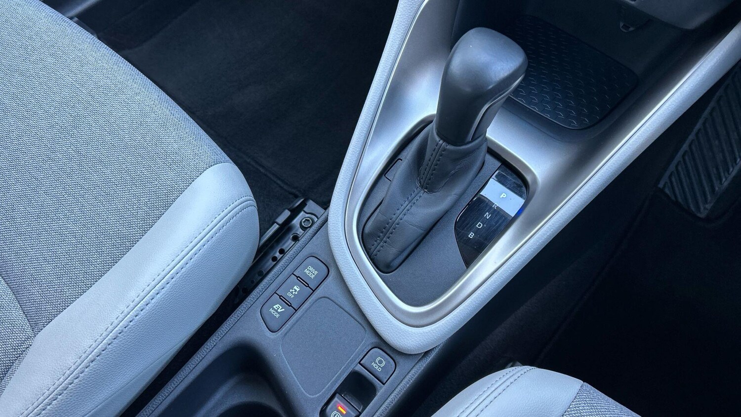 Used Toyota Yaris 2022 for sale - 78171040: Photo 37