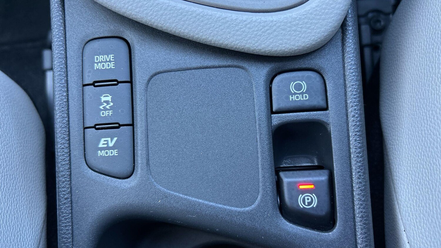 Used Toyota Yaris 2022 for sale - 78171040: Photo 39