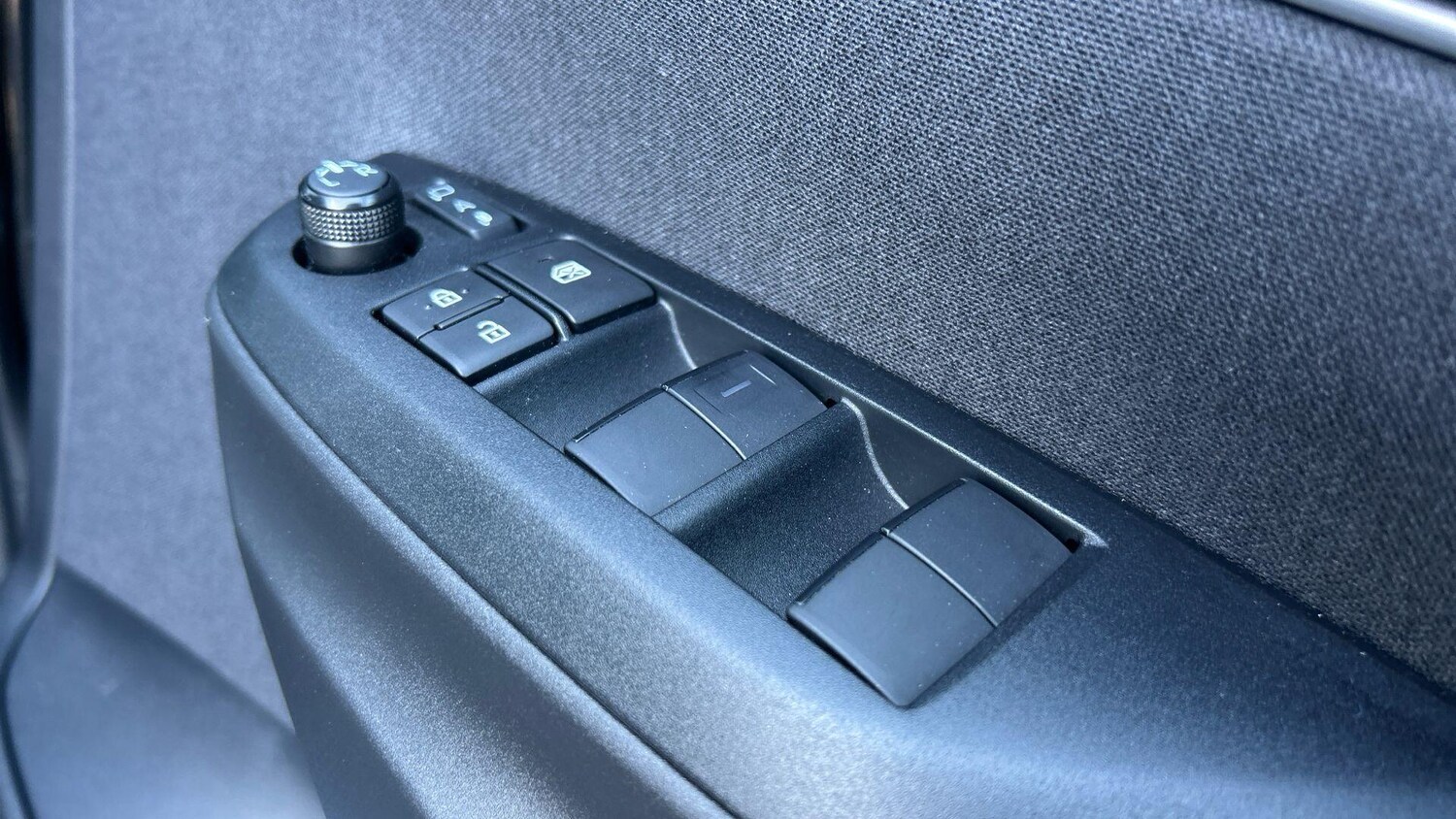 Used Toyota Yaris 2022 for sale - 78171040: Photo 45