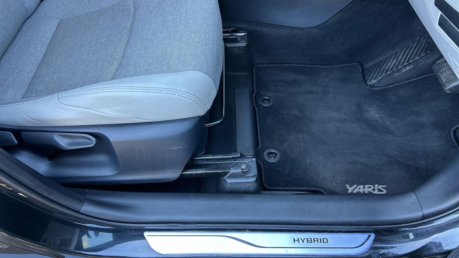 Used Toyota Yaris 2022 for sale - 78171040: Photo 47