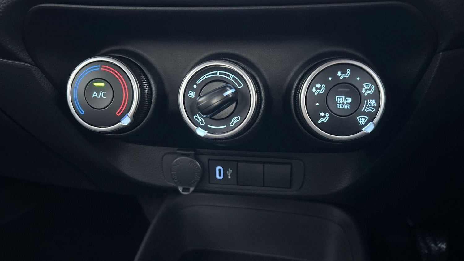 Used Toyota Aygo X for sale - 76996946: Photo 27