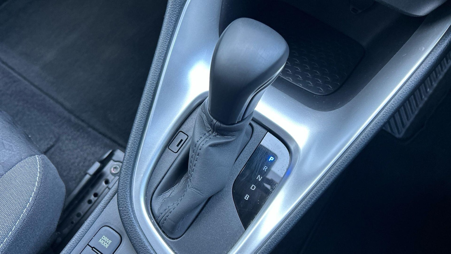 Used Toyota Yaris 2023 for sale - 78100437: Photo 32