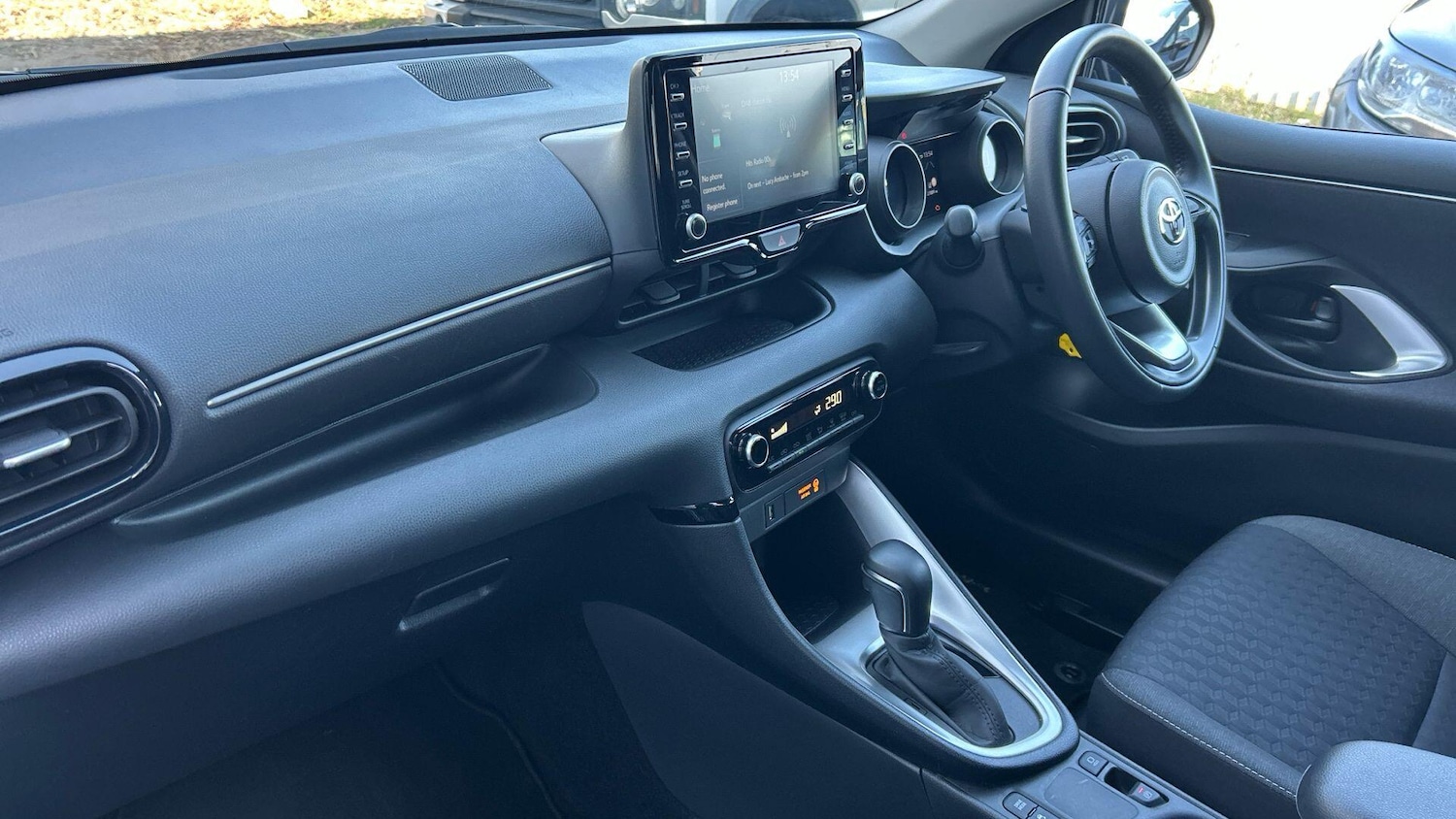 Used Toyota Yaris 2023 for sale - 78100437: Photo 40