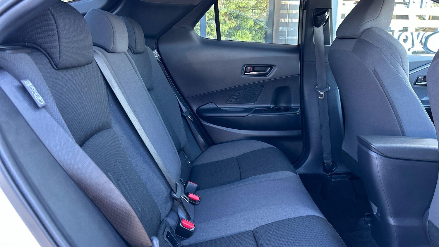 Used Toyota C-HR 2024 for sale - 76122707: Photo 16