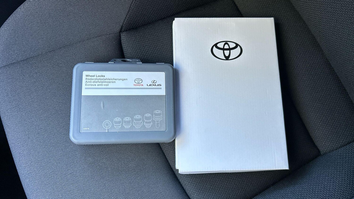 Used Toyota C-HR 2024 for sale - 76122707: Photo 43