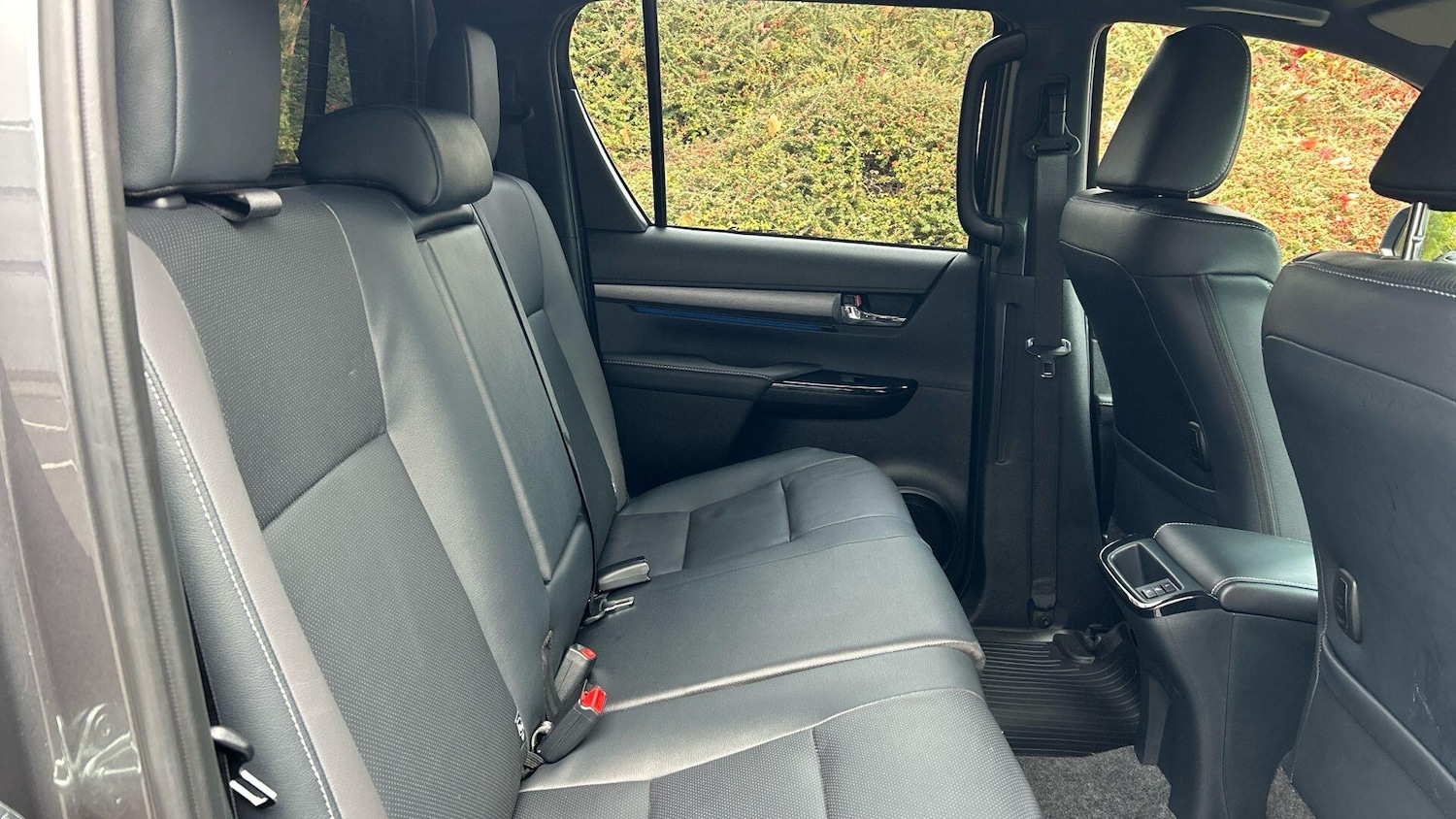 Used Toyota Hilux 2025 for sale - 76549388: Photo 16