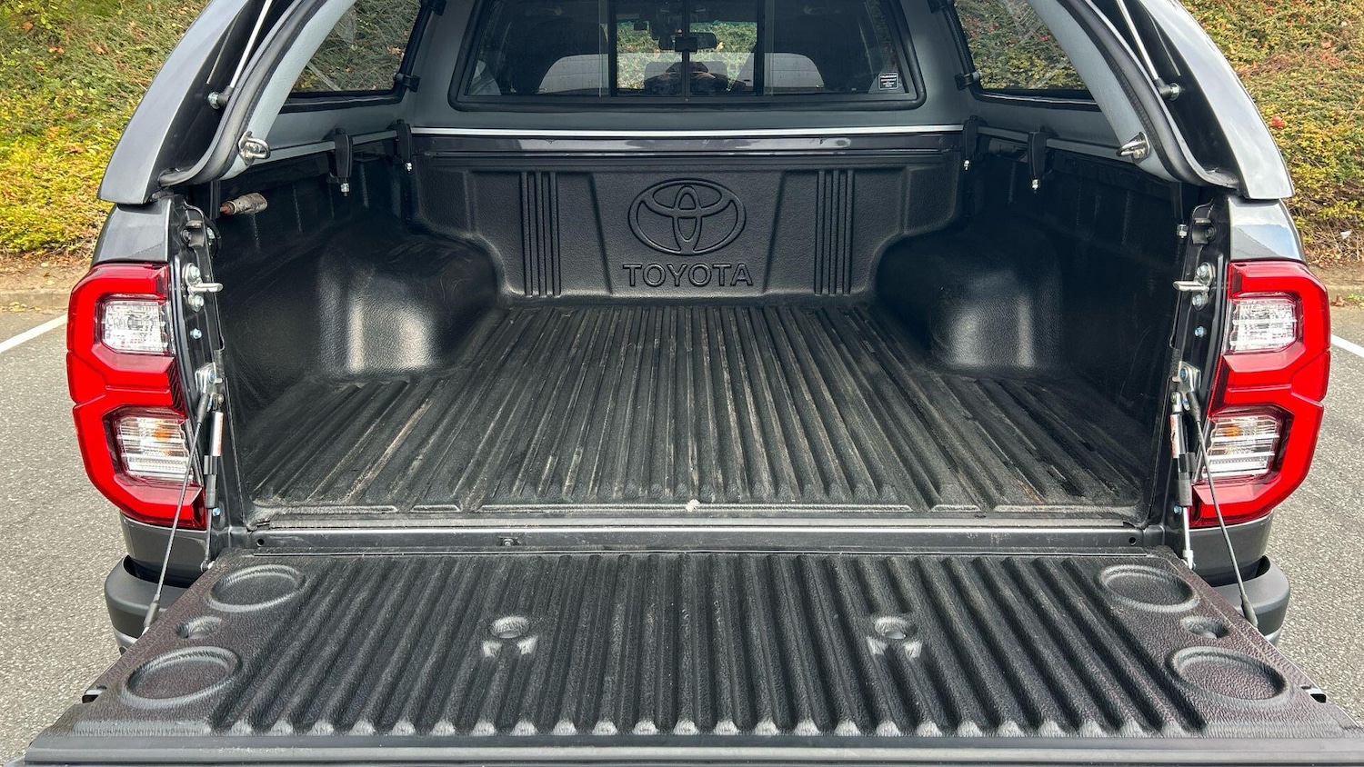 Used Toyota Hilux 2025 for sale - 76700967: Photo 18