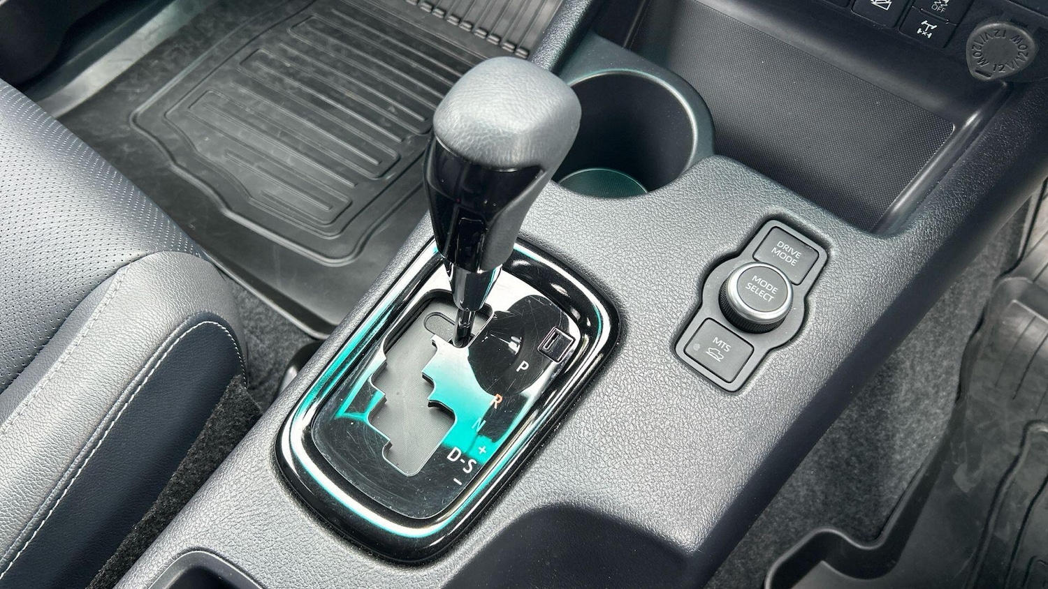 Used Toyota Hilux 2025 for sale - 76700967: Photo 28