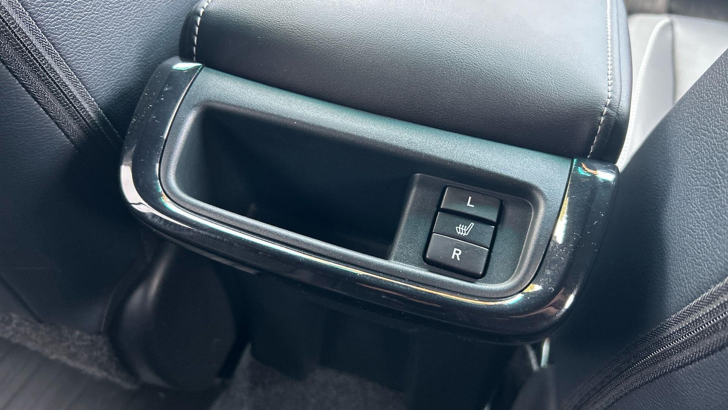 Used Toyota Hilux 2025 for sale - 76700967: Photo 37