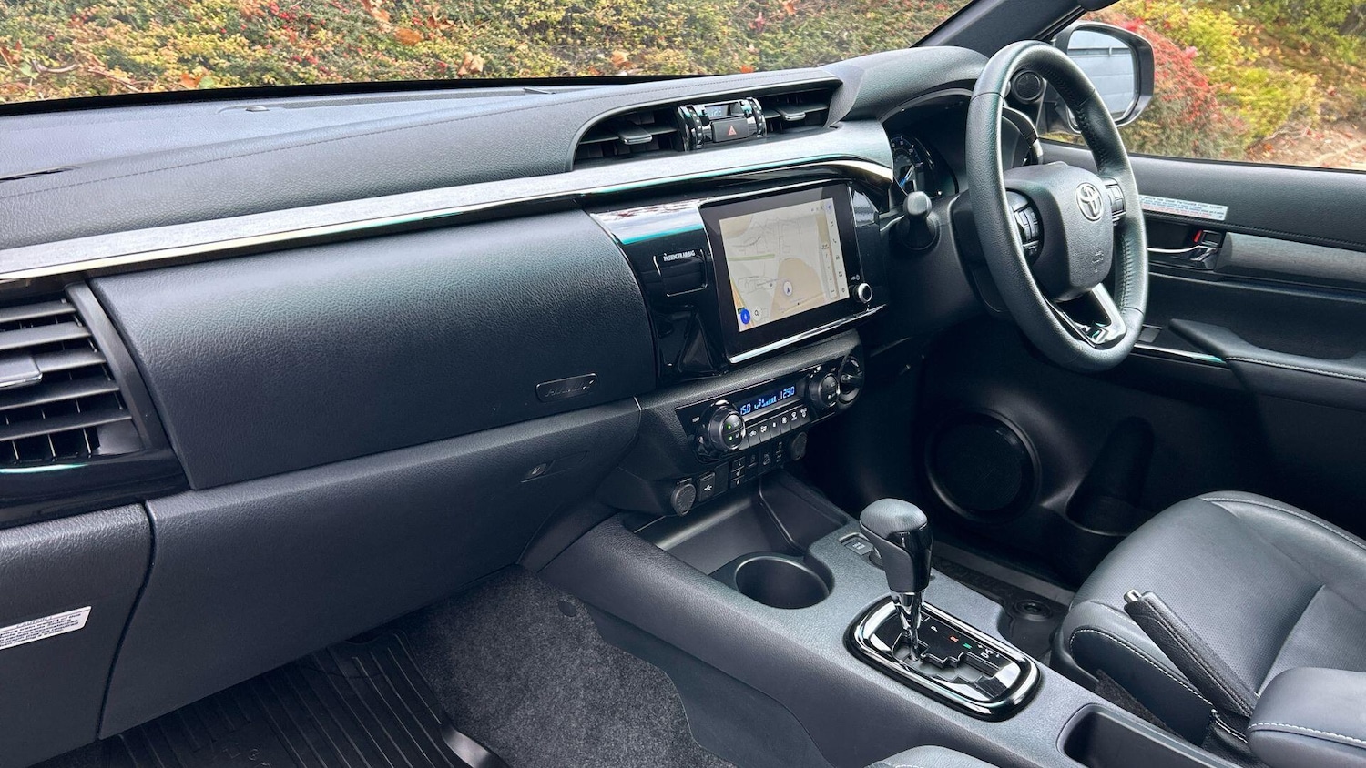 Used Toyota Hilux 2025 for sale - 76700967: Photo 38