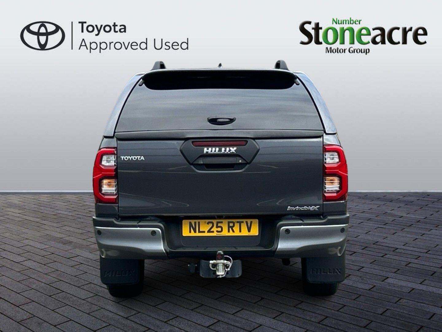 Used Toyota Hilux 2025 for sale - 76700967: Photo 4