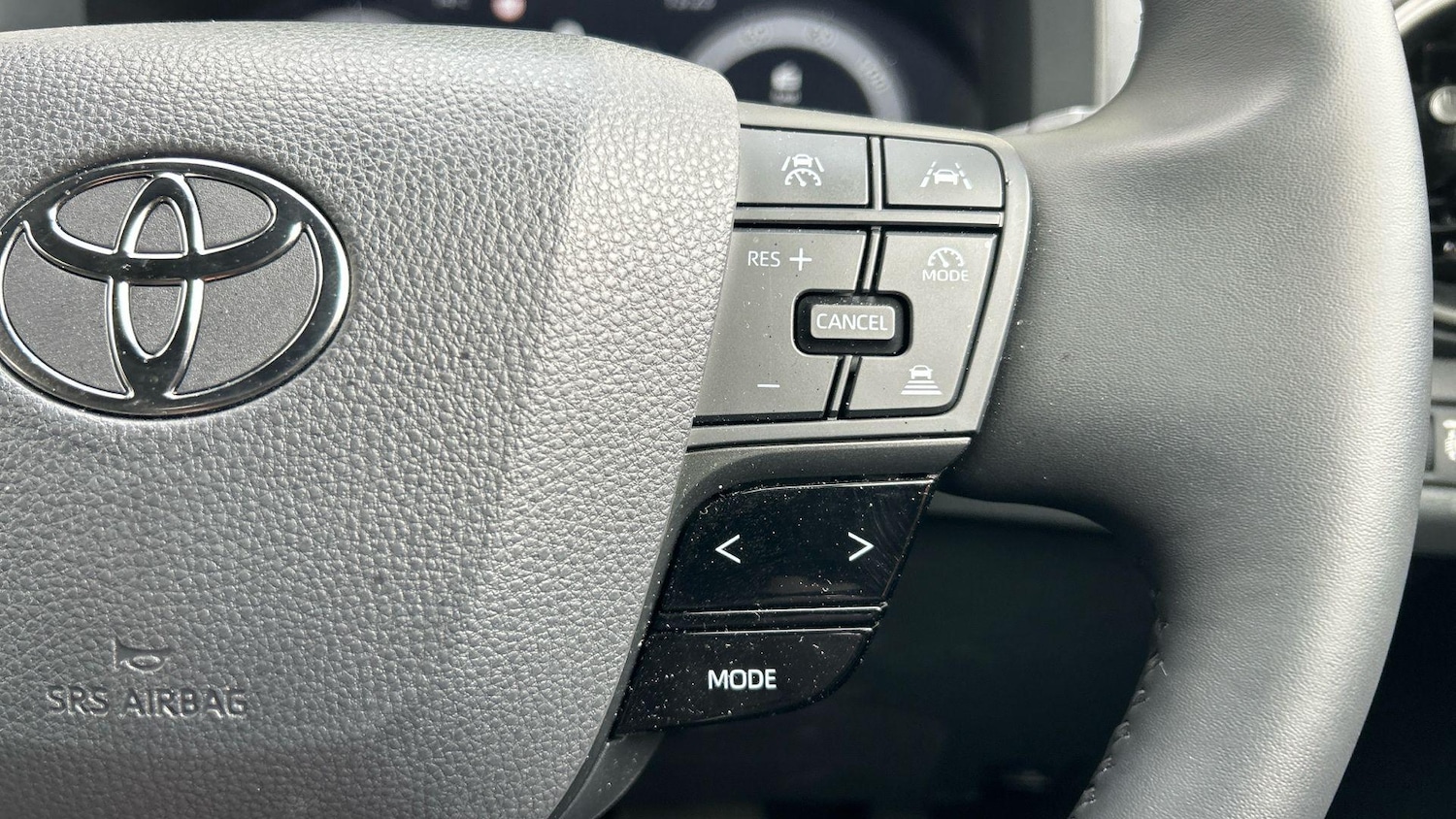 Used Toyota C-HR 2024 for sale - 76926411: Photo 36