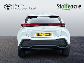 Used Toyota C-HR 2024 for sale - 76926411: Photo