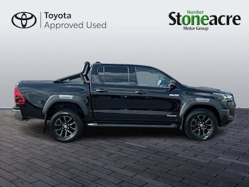 Used Toyota Hilux 2023 for sale - 75635168: Photo