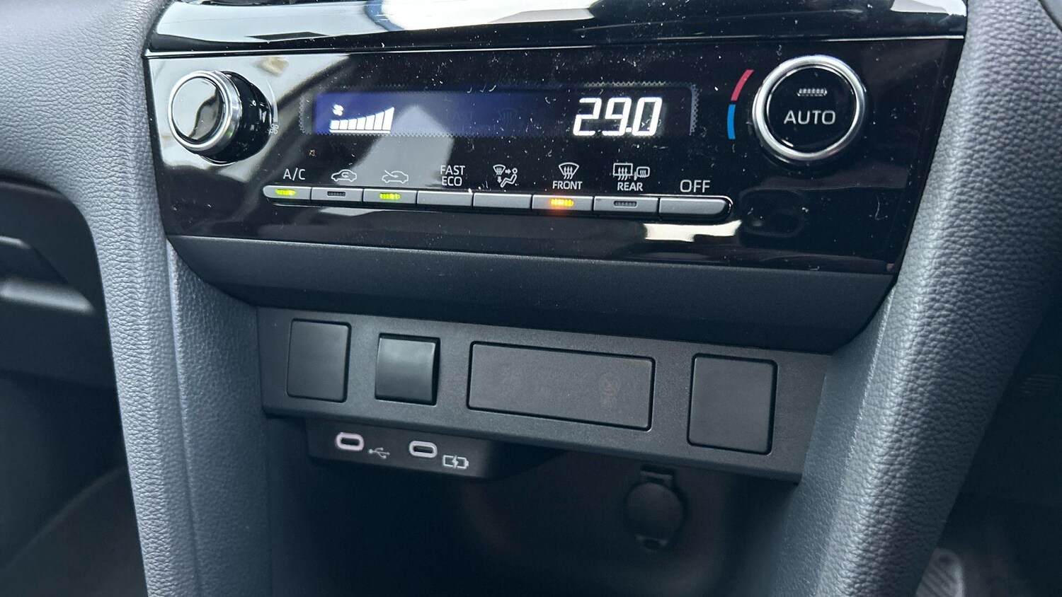 Used Toyota Yaris Cross 2025 for sale - 77537856: Photo 28