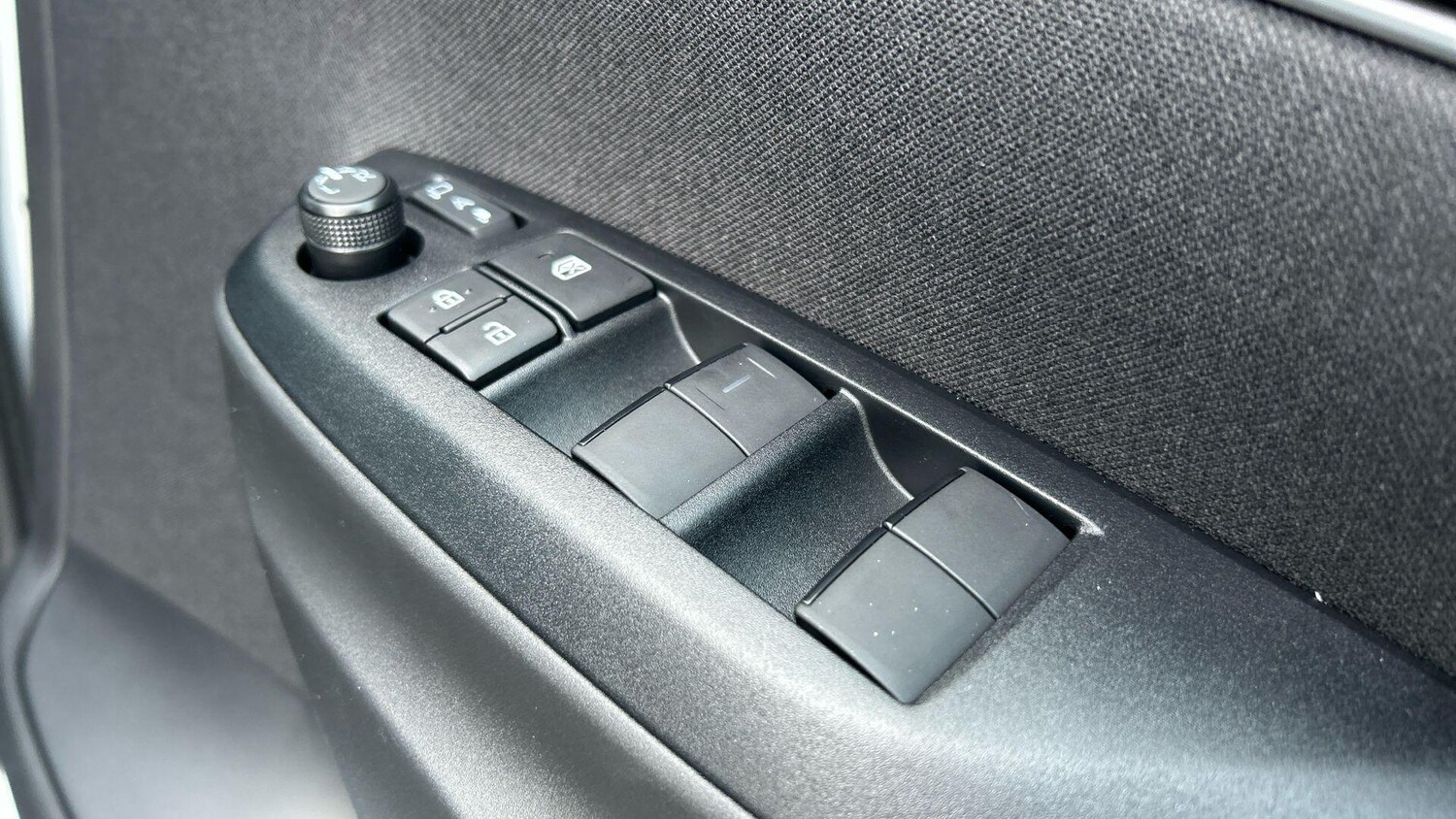 Used Toyota Yaris Cross 2025 for sale - 77537856: Photo 36