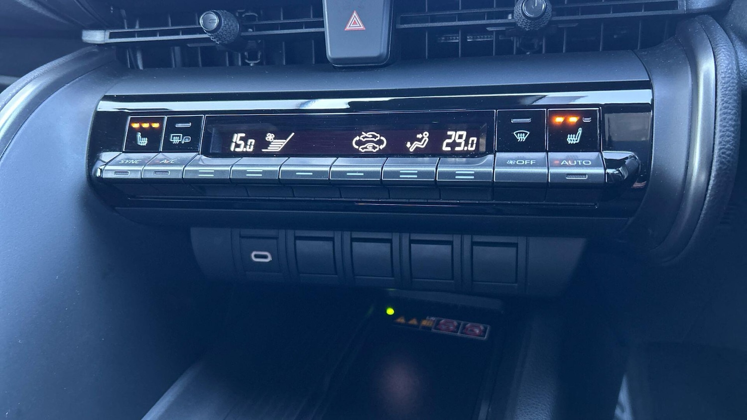 Used Toyota C-HR 2024 for sale - 77768003: Photo 30