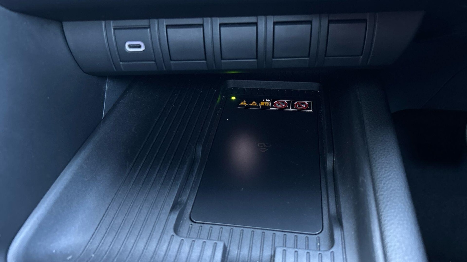 Used Toyota C-HR 2024 for sale - 77768003: Photo 31