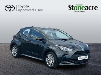 Used Toyota Yaris 2023 for sale - 79062493: Photo