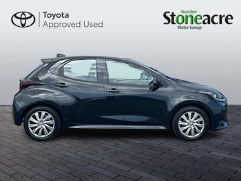 Used Toyota Yaris 2023 for sale - 79062493: Photo