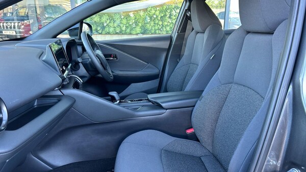 Used Toyota C-HR 2024 for sale - 76042209: Photo 16