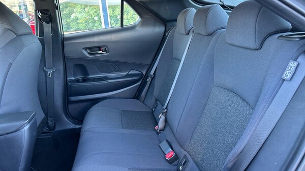 Used Toyota C-HR 2024 for sale - 76042209: Photo 19