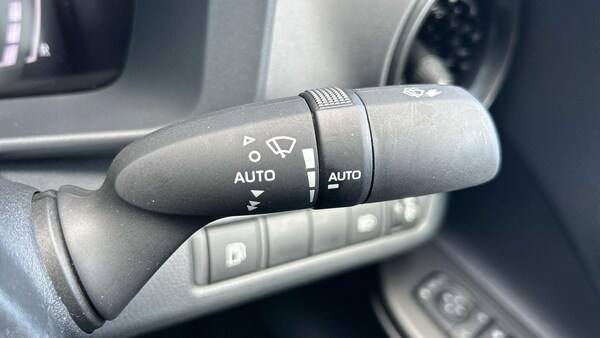 Used Toyota C-HR 2024 for sale - 76042209: Photo 36