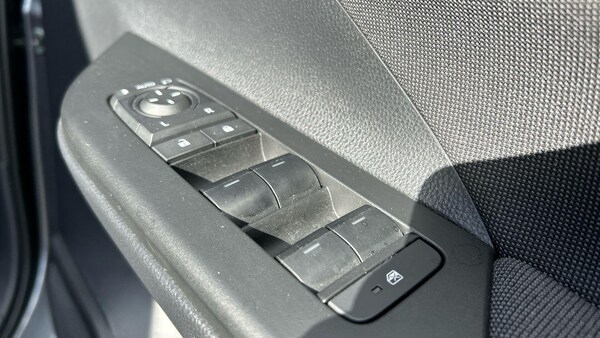 Used Toyota C-HR 2024 for sale - 76042209: Photo 38