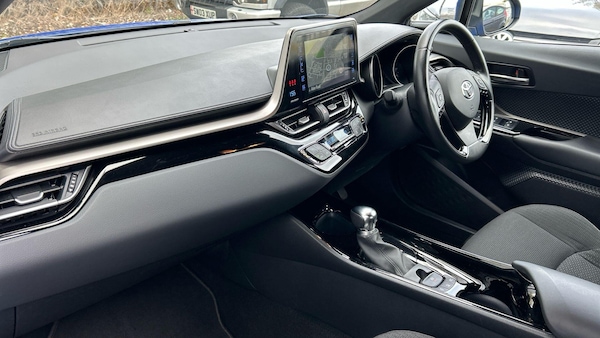 Used Toyota C-HR 2019 for sale - 76227900: Photo 43