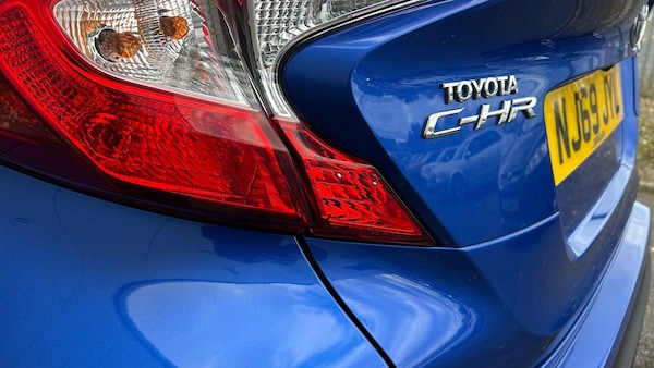 Used Toyota C-HR 2019 for sale - 76227900: Photo 48