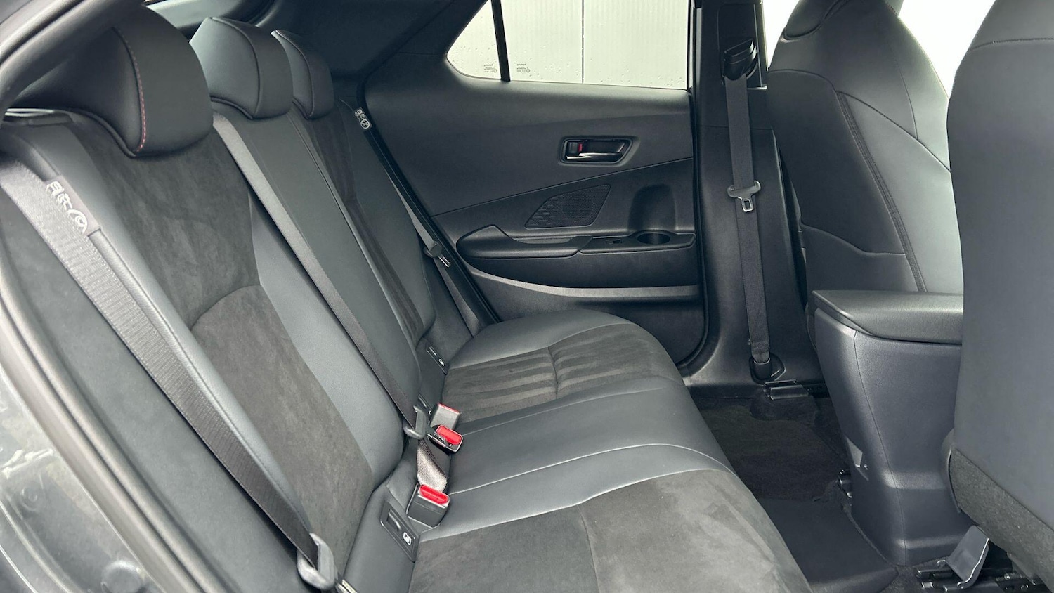 Used Toyota C-HR 2024 for sale - 77439798: Photo 16