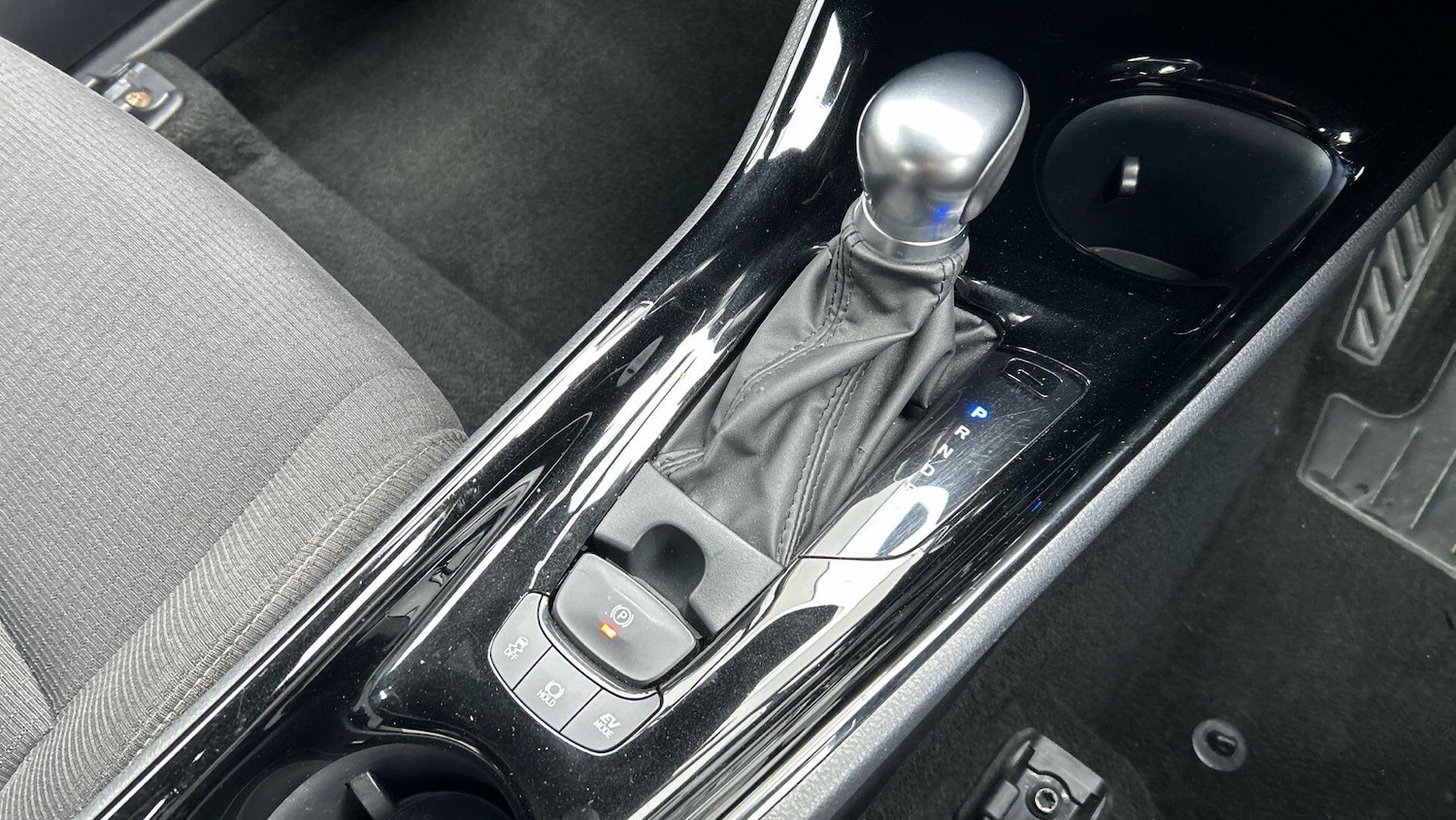 Used Toyota C-HR 2019 for sale - 77710368: Photo 31