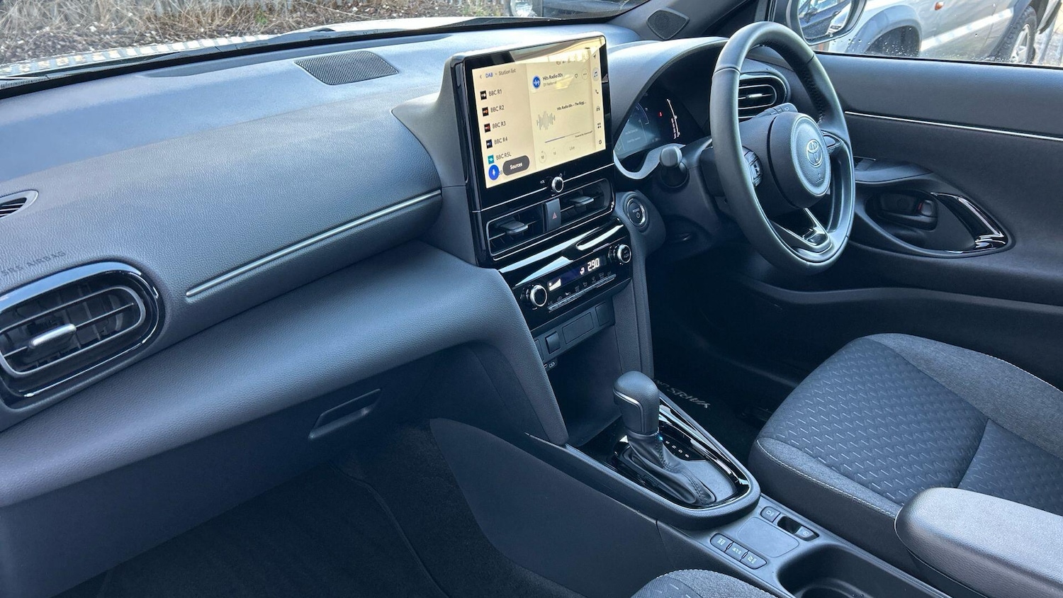 Used Toyota Yaris Cross 2025 for sale - 77253825: Photo 39