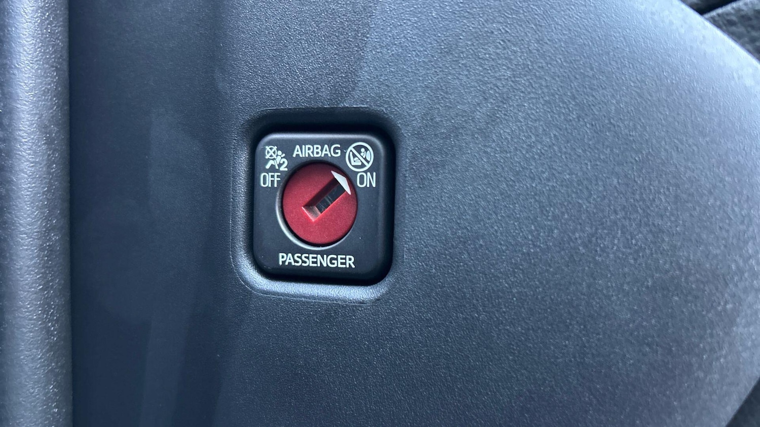 Used Toyota Yaris Cross 2025 for sale - 77253825: Photo 40