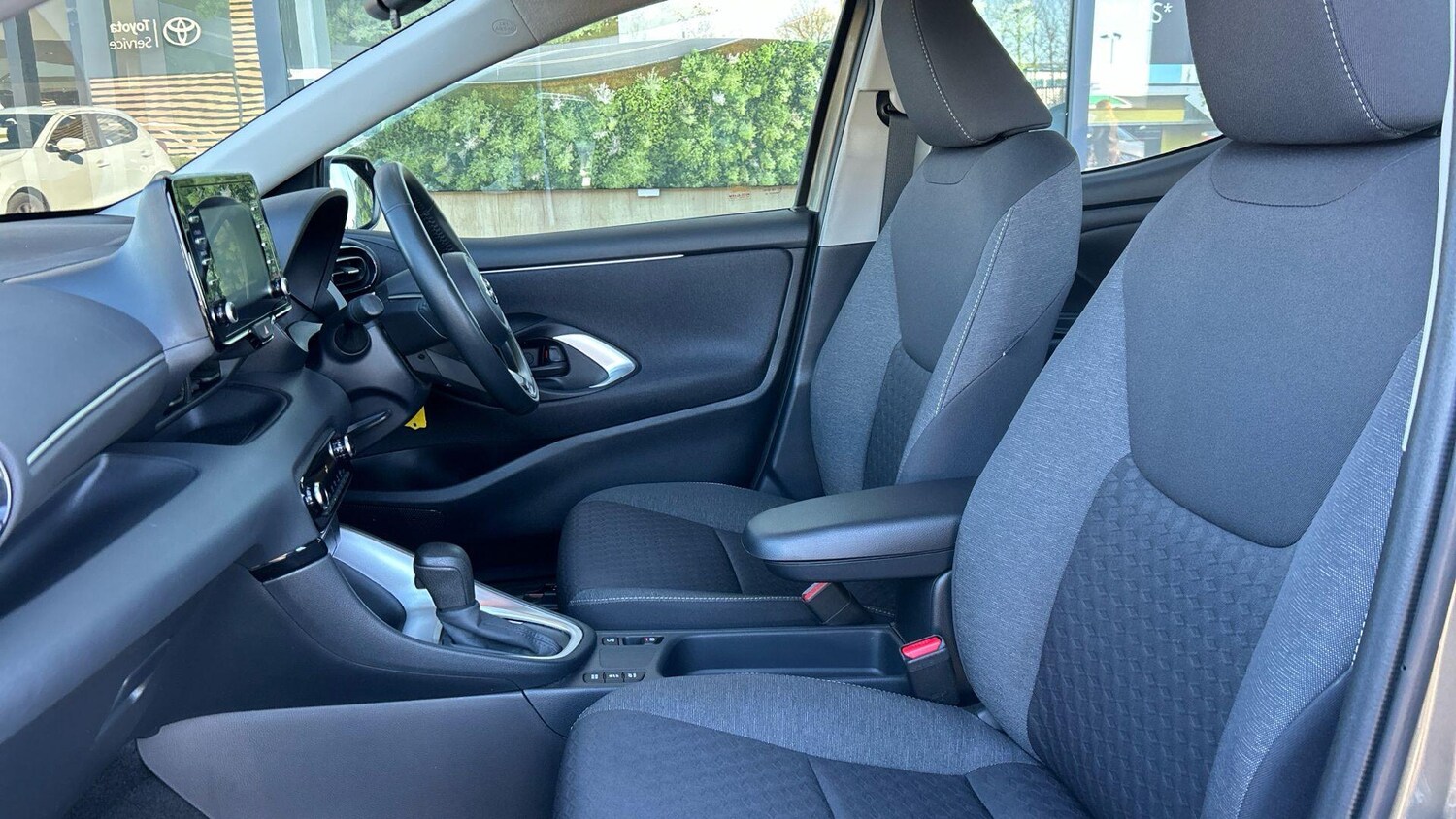 Used Toyota Yaris 2023 for sale - 77939433: Photo 14