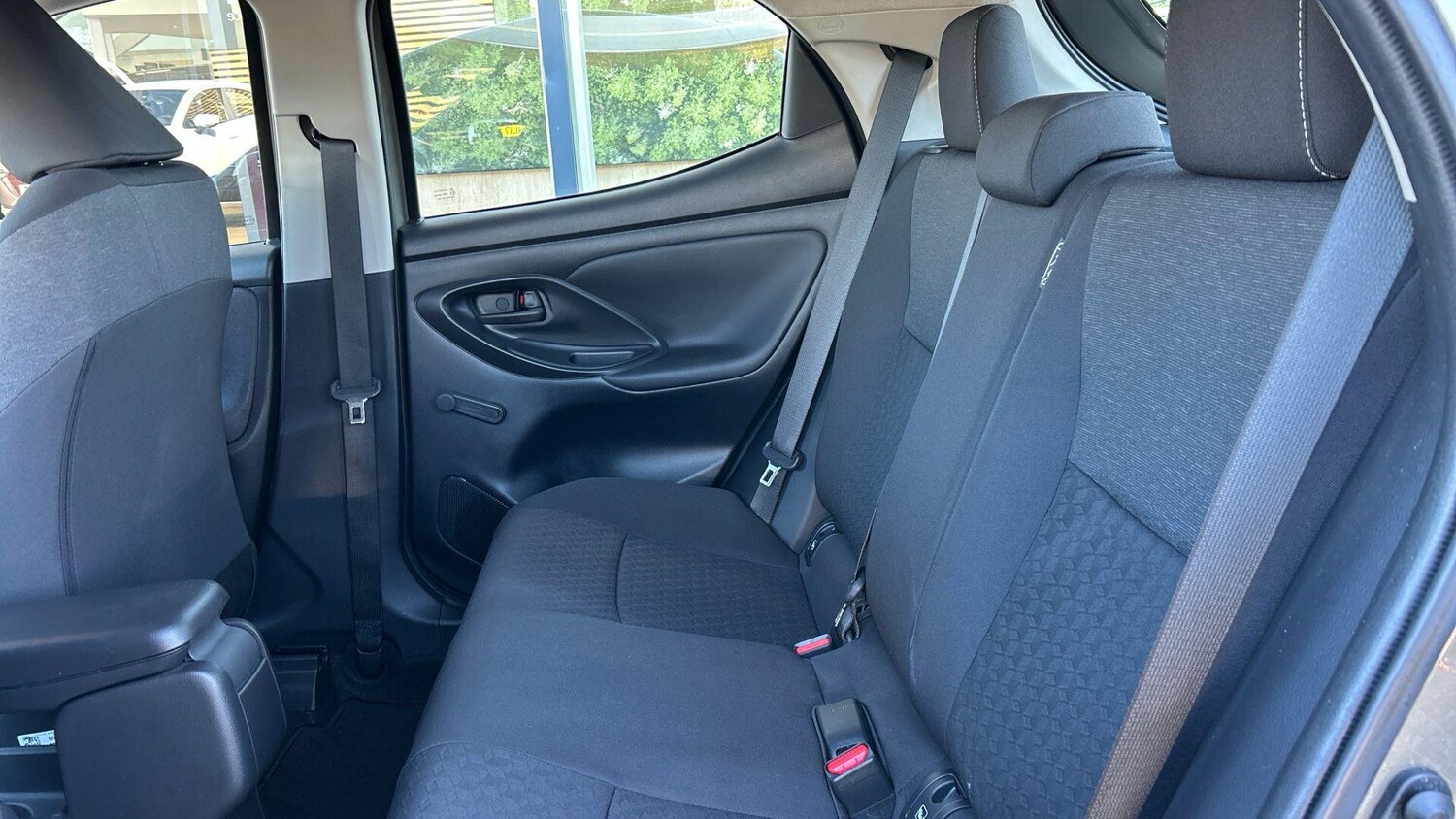 Used Toyota Yaris 2023 for sale - 77939433: Photo 17