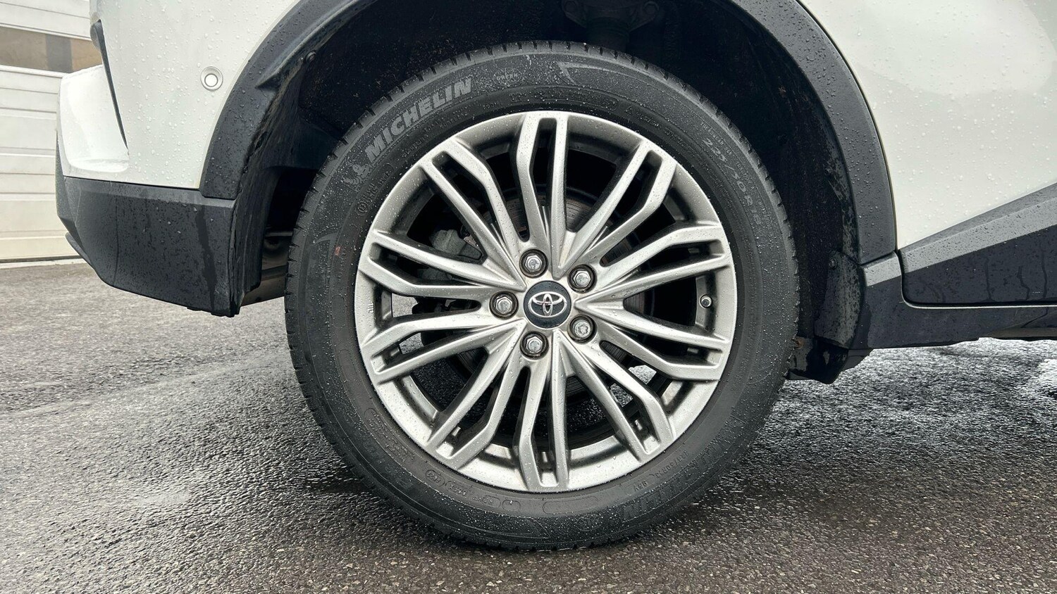 Used Toyota C-HR for sale - 77909726: Photo 19