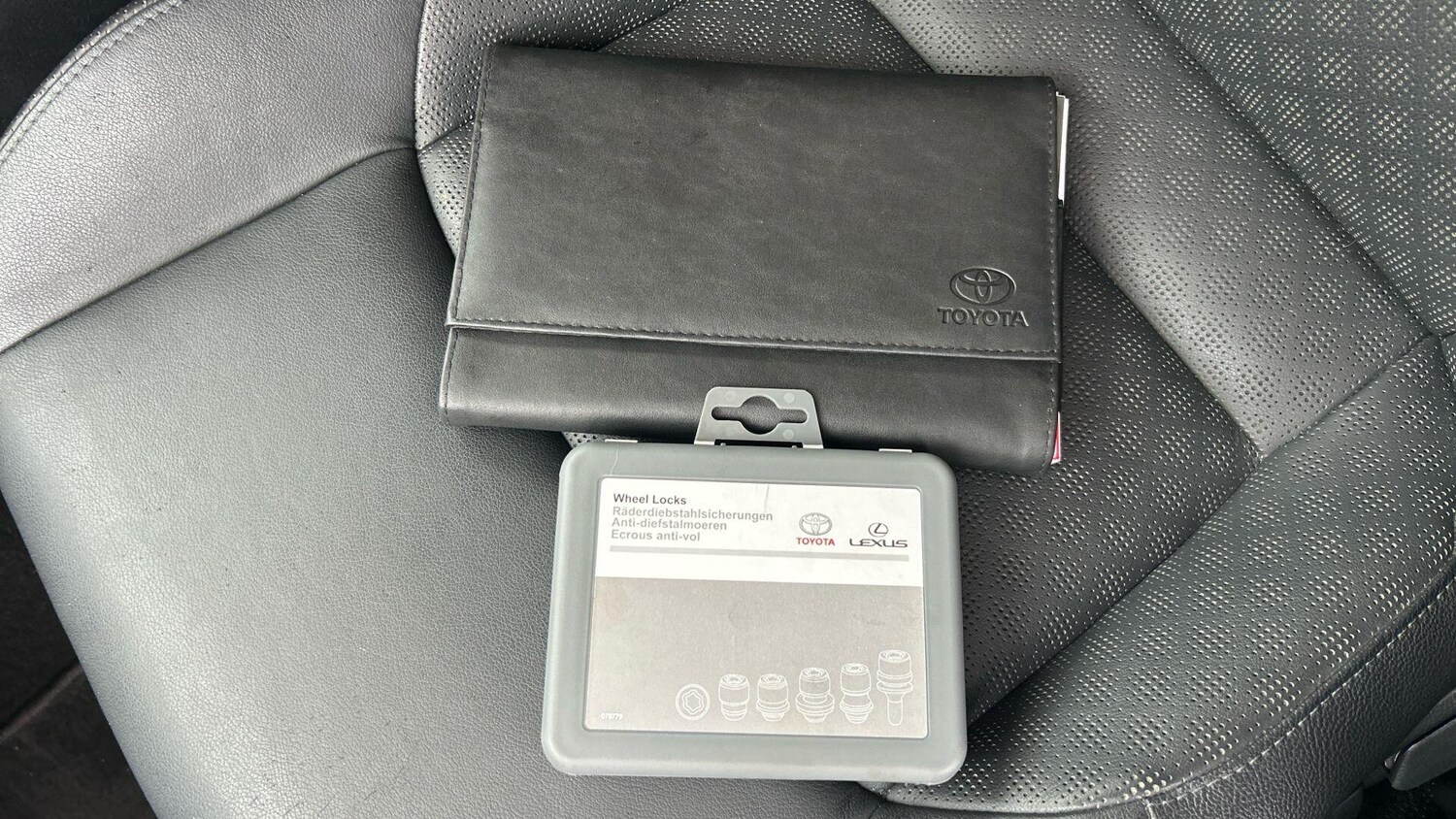 Used Toyota C-HR for sale - 77909726: Photo 44