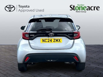 Used Toyota Yaris 2024 for sale - 79613017: Photo