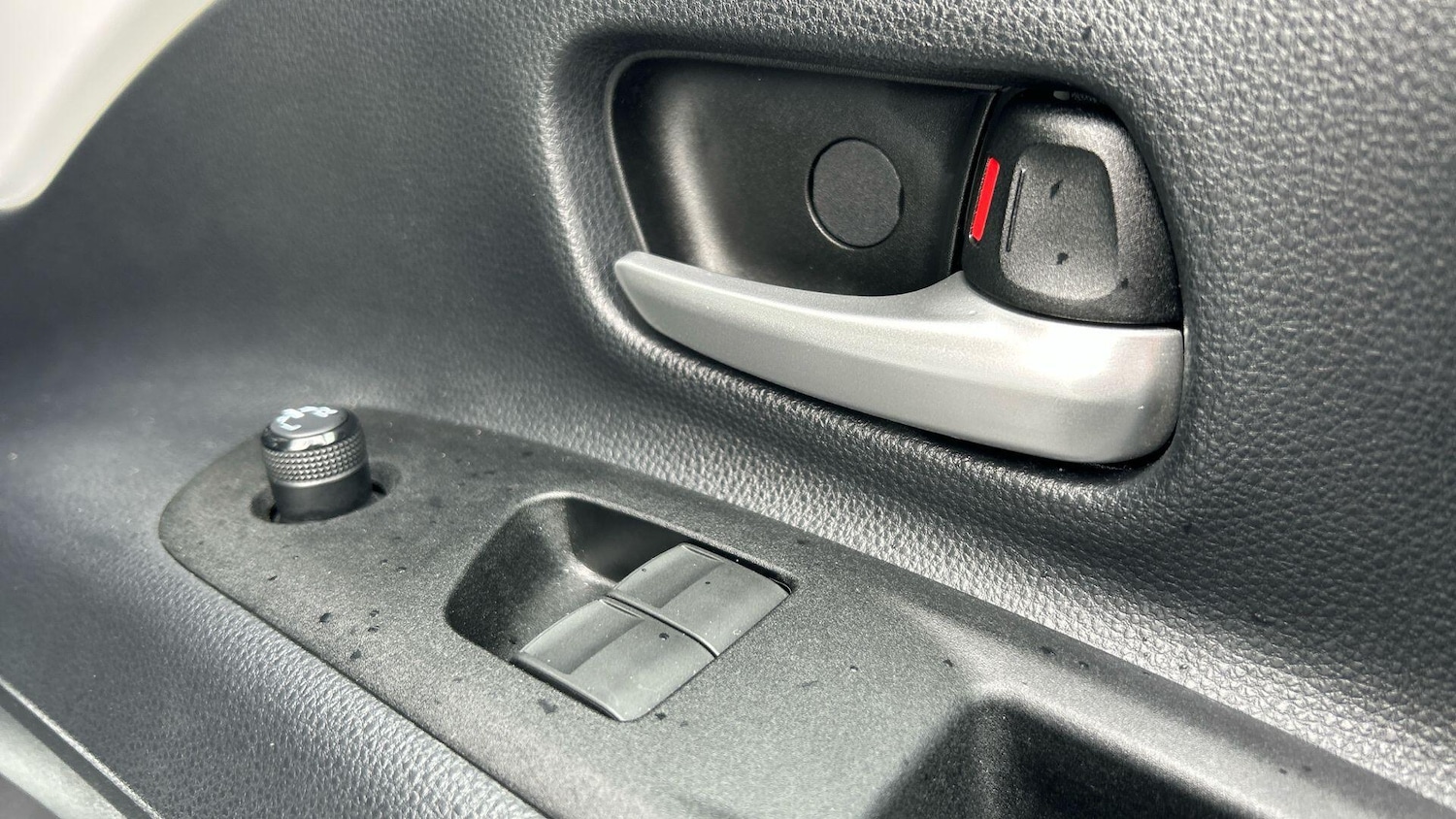 Used Toyota Aygo X for sale - 77710332: Photo 32