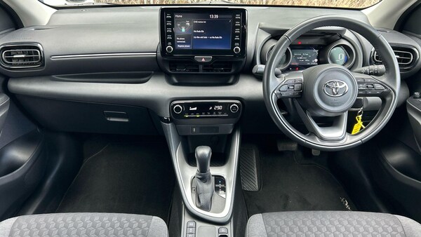 Used Toyota Yaris 2023 for sale - 76200039: Photo 11