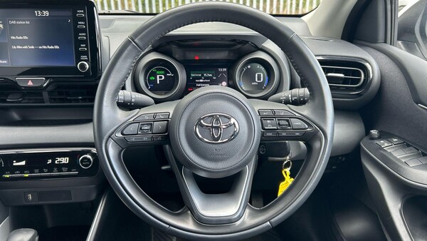 Used Toyota Yaris 2023 for sale - 76200039: Photo 14