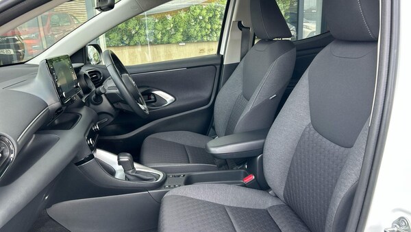 Used Toyota Yaris 2023 for sale - 76200039: Photo 16